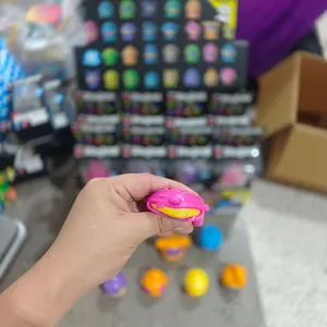 Colección de juguetes antiestrés squishy monster blind box desmontables de 24 colores