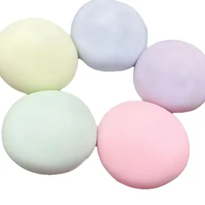 Lot de cinq balles anti-stress mochi souples aux couleurs pastel pour se détendre et jouer