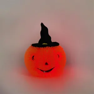 Leuchtendes Halloween Kürbis Quetschball Spielzeug mit Hexenhut zur Stressbewältigung