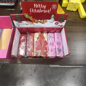 Set van 12 kerst squishy slow rebound boterstaaf speelgoed voor stressverlichting kids