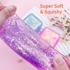 Jouet squishy cube de glace violet pailleté pour soulager le stress et le jeu sensoriel créatif