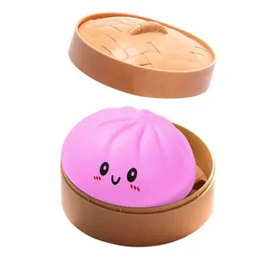Simpatico giocattolo antistress a forma di panino rosa con mini cestello per vapore reale