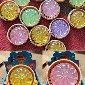 Mini giocattoli squishy traslucidi colorati a forma di ravioli per alleviare lo stress