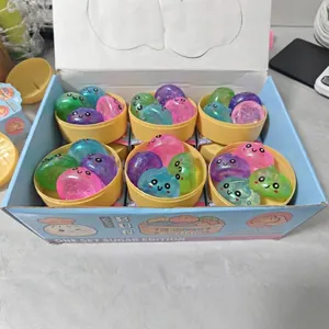 Kleurrijke glitter squishy broodje speelgoedset voor stressverlichting en ontspanning.