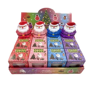 Detailansicht von Weihnachtsmann Slow Rebound Squishy Spielzeug in bunten Geschenkboxen