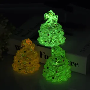 Jouets à presser sapin de Noël en TPR brillant avec paillettes colorées dans le noir