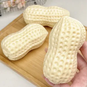 Erdnussförmiges Squishy-Spielzeug zur Entspannung in Cremeweiß