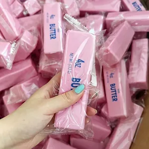Détail du jouet anti-stress squishy rose en forme de bâton de beurre à rebond lent