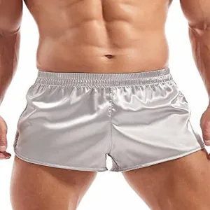 Herren Boxershorts aus glänzendem Silbersatin mit Seitenschlitz und elastischem Bund