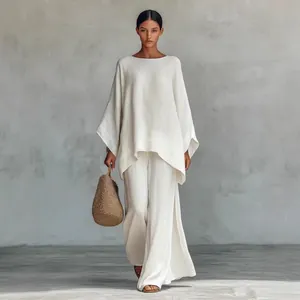 Elegante conjunto de lino blanco para mujer con túnica suelta y pantalón ancho