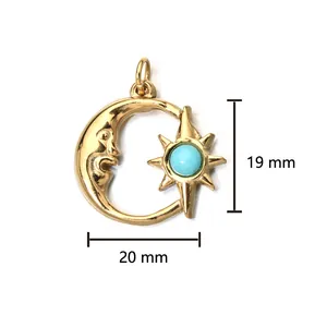 Vue détaillée du pendentif étoile et lune plaqué or 18K avec mesures 19x20 mm