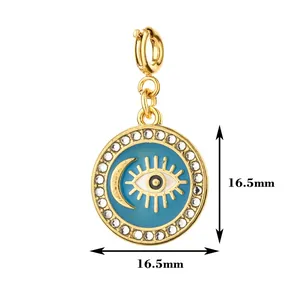 Nahaufnahme eines 16,5 mm Edelstahl-Evil-Eye-Tarot-Anhängers mit blauem Email und Kristallen
