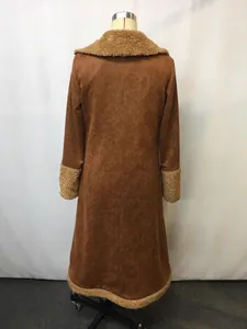 Élégant trench-coat long marron rétro western avec col et poignets en peluche pour femmes