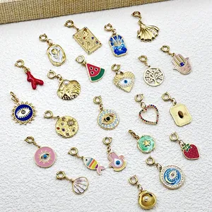 Verschiedene 18K vergoldete Edelstahl Anhänger mit Hamsa und Bösem Blick