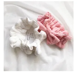 Fasce per capelli a fiocco in morbido pile corallo rosa e bianco per lavaggio del viso