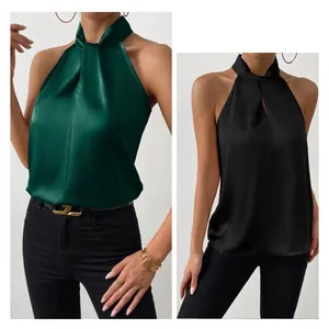 Elegante top halter in raso da donna senza maniche nei colori verde smeraldo e nero