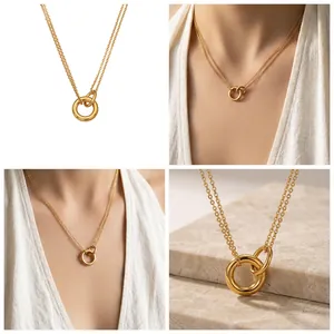 Elegante goldene Edelstahl-Halskette mit doppelt verschlungenen Ringen und Doppelkette