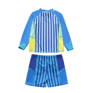 Vista frontal del conjunto de traje de baño de dos piezas de manga larga para niños