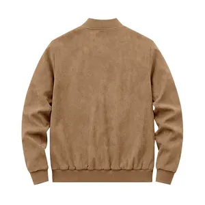 Vue arrière détaillée d'un blouson aviateur pour homme en daim marron et doux.