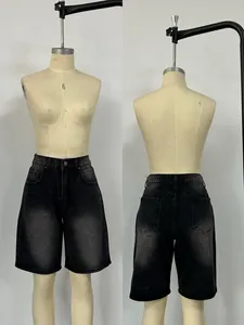 Detalles de la vista frontal y trasera de los bermudas vaqueros vintage negros para mujer