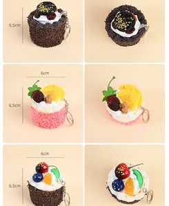 Detailed dimensions of simulation mousse cake keychains with fruit toppings