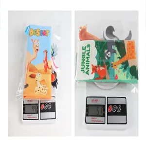 Libro in stoffa leggero per neonati con code di animali, pesa circa 44g-51g, molto pratico.