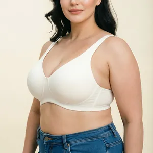 Reggiseno senza ferretto taglie forti con coppe lisce a copertura totale per comfort extra