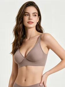 Vista dettagliata di un reggiseno jelly senza cuciture color moka con scollo a V profondo