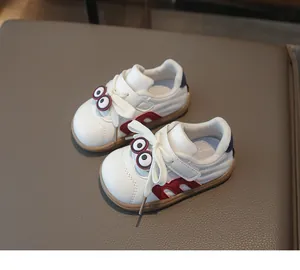 Kleinkinder Lederschuhe in Weiß mit süßen Comic-Augen und weicher Sohle für Jungen und Mädchen