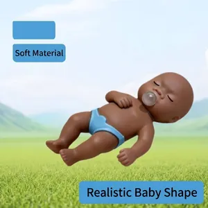 Giocattolo antistress realistico neonato pelle scura in gomma morbida con pannolino