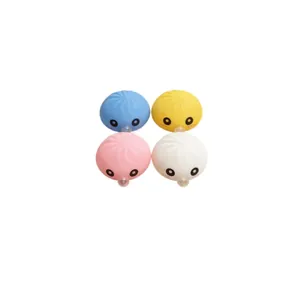 Set di 4 simpatici squishy a forma di raviolo che soffiano bolle per alleviare lo stress.