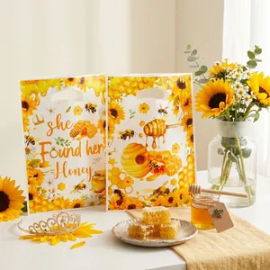 Τσάντα δώρου για baby shower με θέμα ηλιοτρόπια και μέλισσες για το πάρτι κοριτσιών