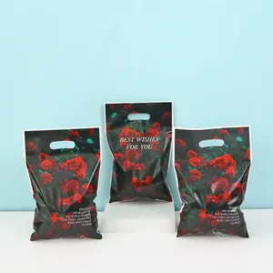 Valentine's Day red rose pattern gift bags with handles for candy and party favor packaging