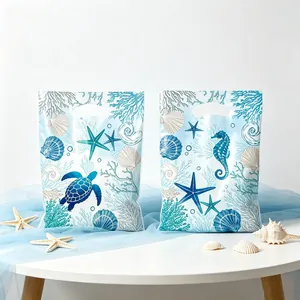 Sacchetti regalo in plastica a tema oceano con stampe di tartarughe marine e cavallucci