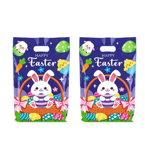 Bolsas de regalo de Pascua de color púrpura con conejitos y huevos de colores.