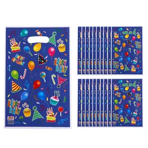 Sacchetti regalo di compleanno blu con palloncini colorati e motivi di torte per dolci