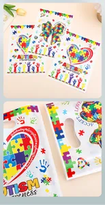 Vista detallada de patrones de corazón y rompecabezas en bolsas de regalo Autism Awareness.