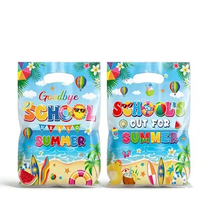 Kleurrijke plastic cadeauzakjes voor zomerfeestjes met strandmotieven en vakantieteksten