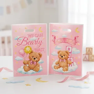Ροζ τσάντες δώρου baby shower με αρκουδάκι και λαβές σε ένα χαριτωμένο παιδικό σχέδιο
