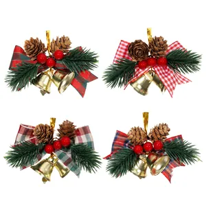 Décoration de Nœud de Noël Avec Cloches Dorées Pommes de Pin Baies Rouges Aiguilles de Pin pour Arbre de Noël Couronne Ornement DIY