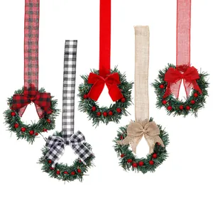 Kerstkastkrans Met Strik en Rode Bes Simulatie Dennenkrans Voor Keukenraam Feest Vakantie Huisdecoratie