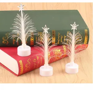 Set de 3 mini árboles de Navidad de fibra óptica LED con cambio de color y estrella