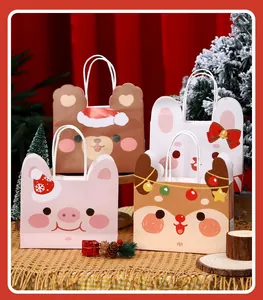 Set mit vier Cartoon-Weihnachtstier-Geschenktüten mit Griffen für Feiertagsgeschenke