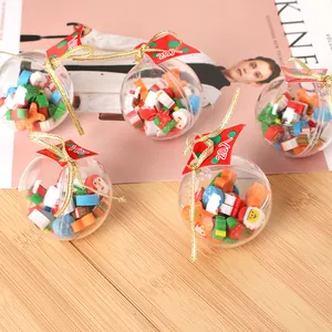 Set de 20 mini gomas de borrar navideñas en una bola decorativa para regalos escolares