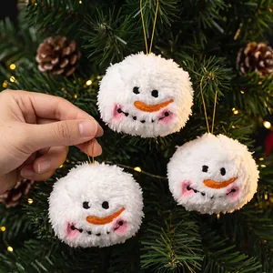 Lot de trois ornements en peluche blanche de bonhomme de neige pour sapin de Noël