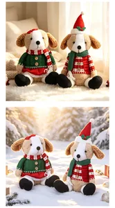 Peluche di cuccioli di Natale in abiti festivi ambientati in scene interne ed esterne innevate