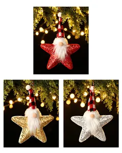 Set aus Pailletten-Weihnachtszwerg-Sternanhängern in Rot, Gold und Silber für den Baum