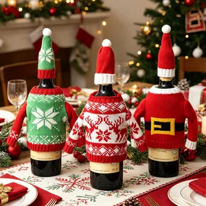 Couvertures de bouteilles de vin de Noël tricotées avec chapeaux pour décoration de table