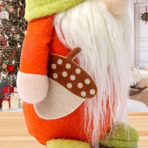 Gnomo di peluche per la festa del raccolto con ghianda per decorazione autunnale