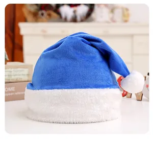 Zachte blauw-witte pluche kerstmuts voor kerstfeestjes en feestelijke decoratie voor volwassenen